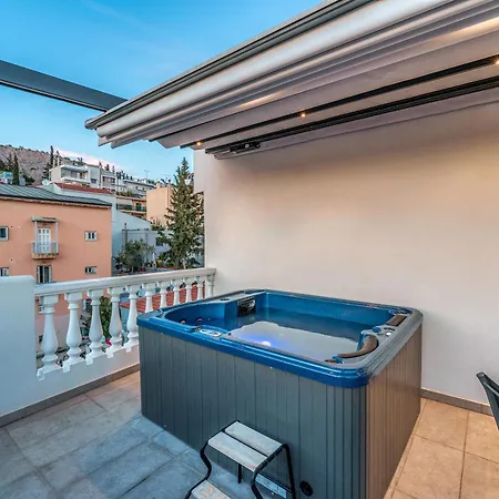 Apartment Penthouse With Hot Tub In *